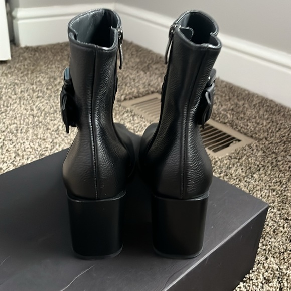 Paul Green Nirvana Black Leather Bootie, NWOB - Picture 6 of 8